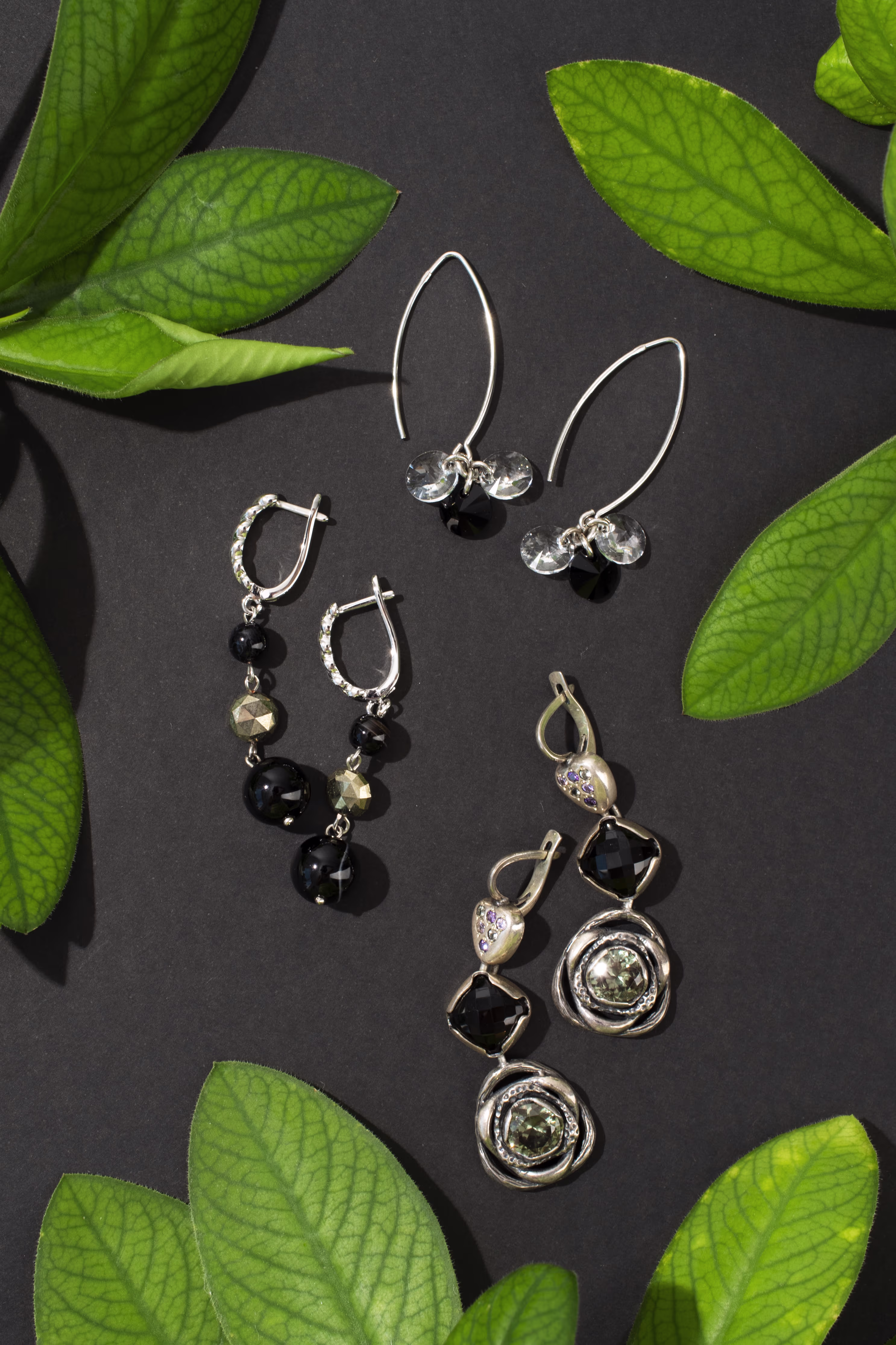 Petite Mesh Pearl and Diamond Stud Earrings