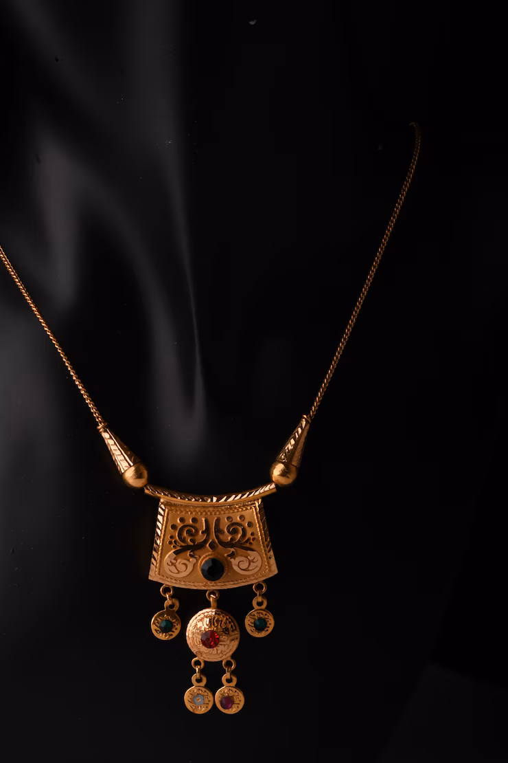 Radiant Emerald Diamond Necklace